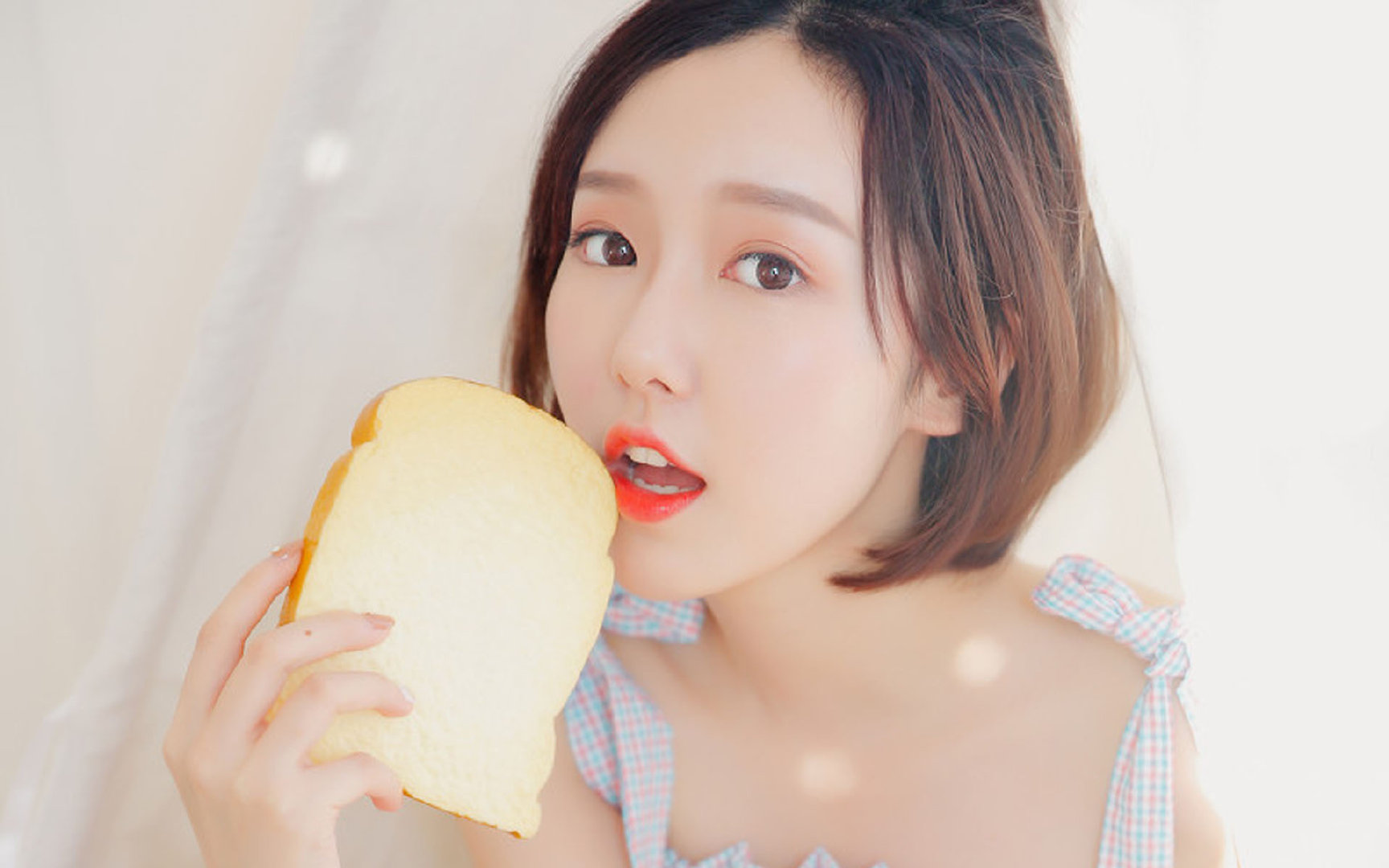 拉明·亚马尔成为欧洲杯最年轻进球球员，本届欧洲杯最年轻球员