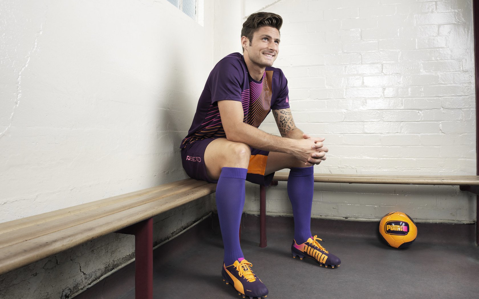 福特：全黑队的全能中场，推动比赛节奏的改变者，福特黑帅2020款价格