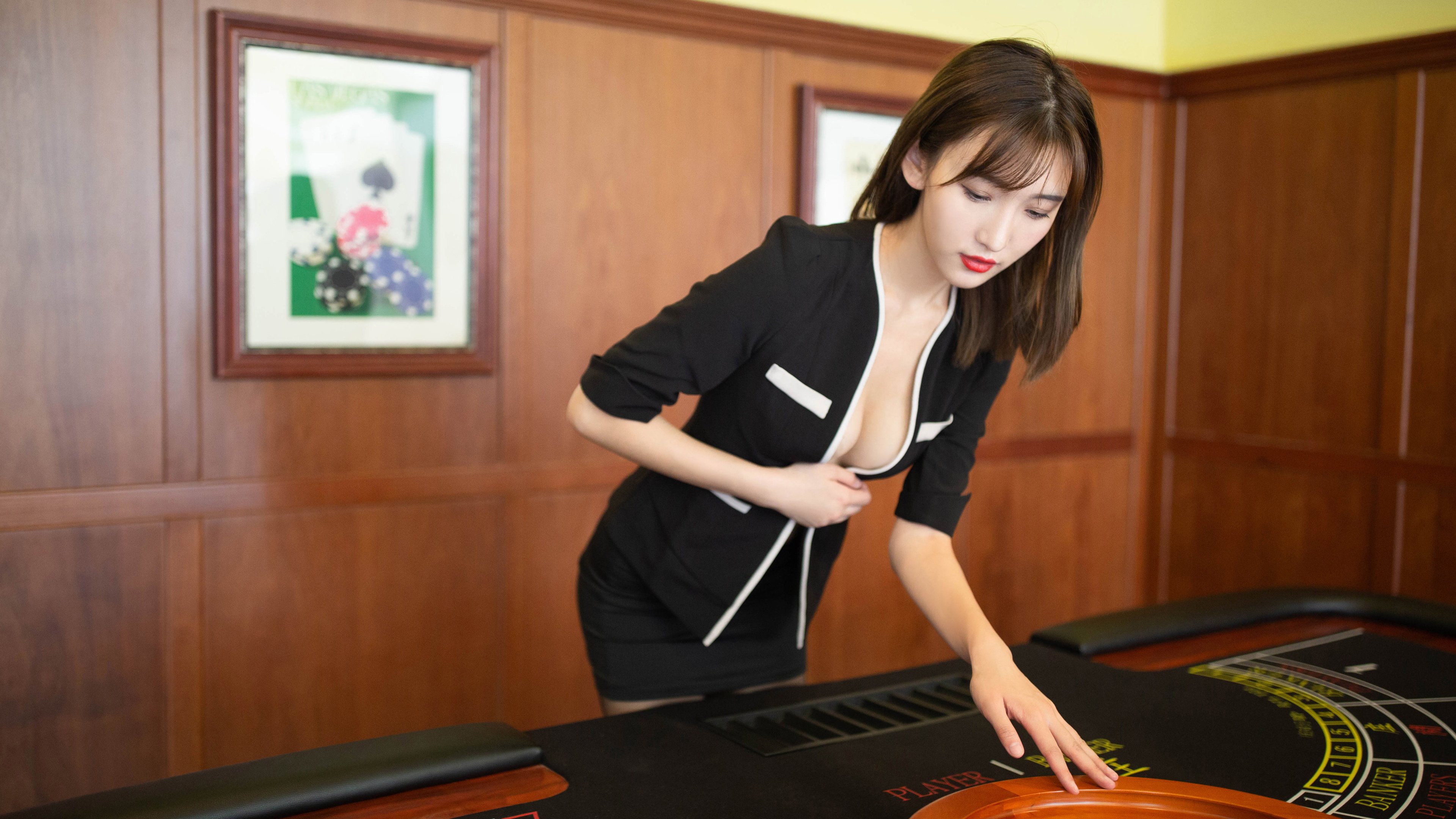 爱游戏体育官方入口-_新纪录诞生：最年轻冠军或将问世_，最年轻的冠军