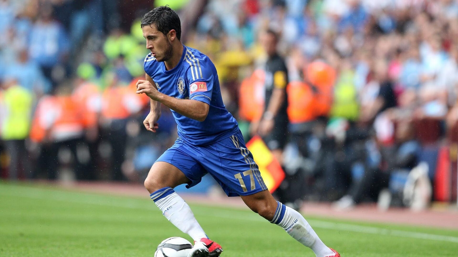 爱游戏-法国橄榄球赛事吸引更多的国际投资，成为全球焦点，法国橄榄球大片